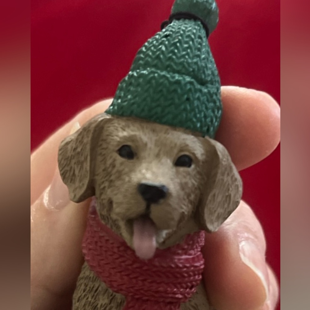 Labrador retriever ornament, puppy wearing green beanie, red scarf NEW